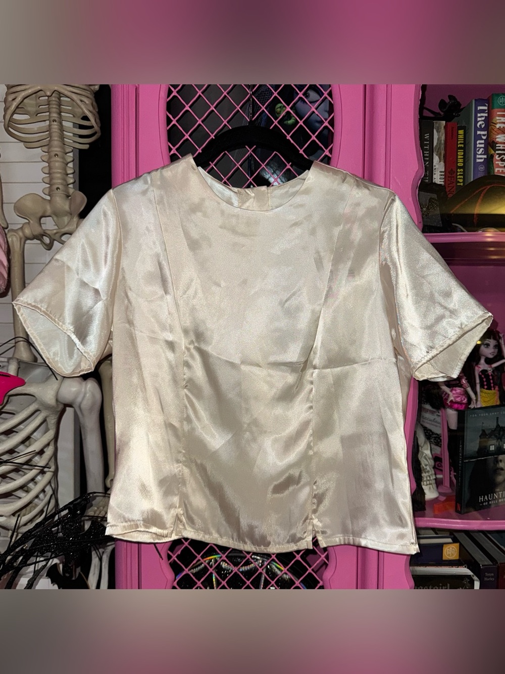 VTG Jaclyn Smith Classics Satin short sleeve blouse size 6 NWT